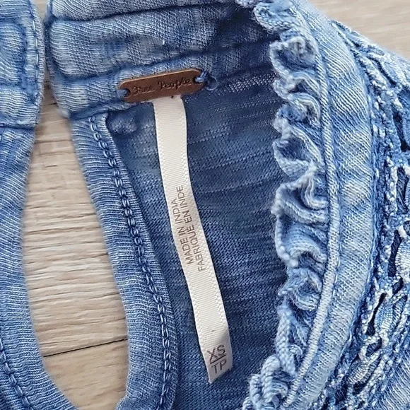 EUC Free People Le Femme Ruffled Crotchet Top Size XS - Picture 4 of 7